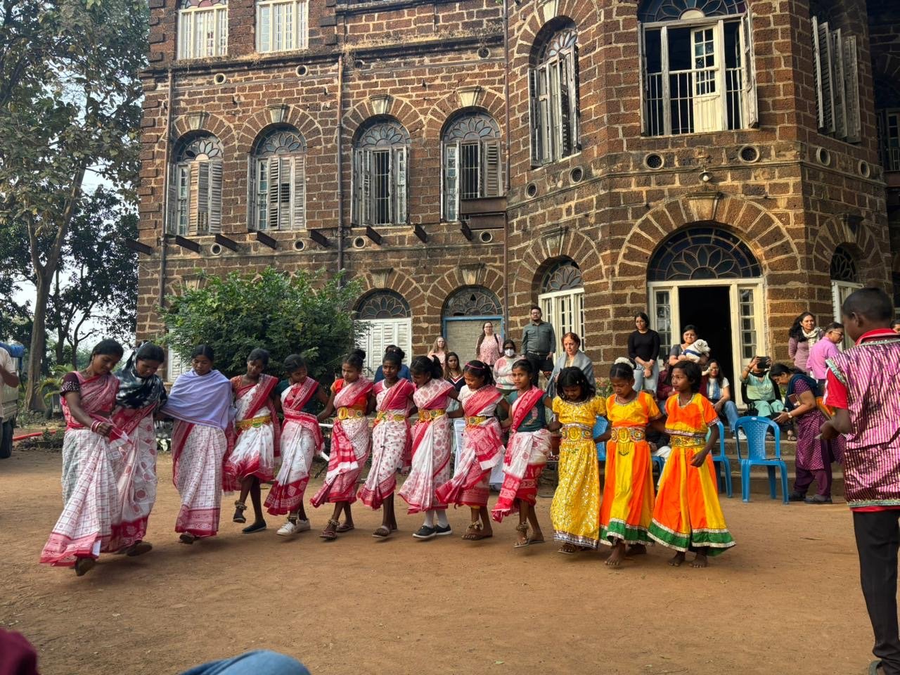 Guests at Kila Dalijoda