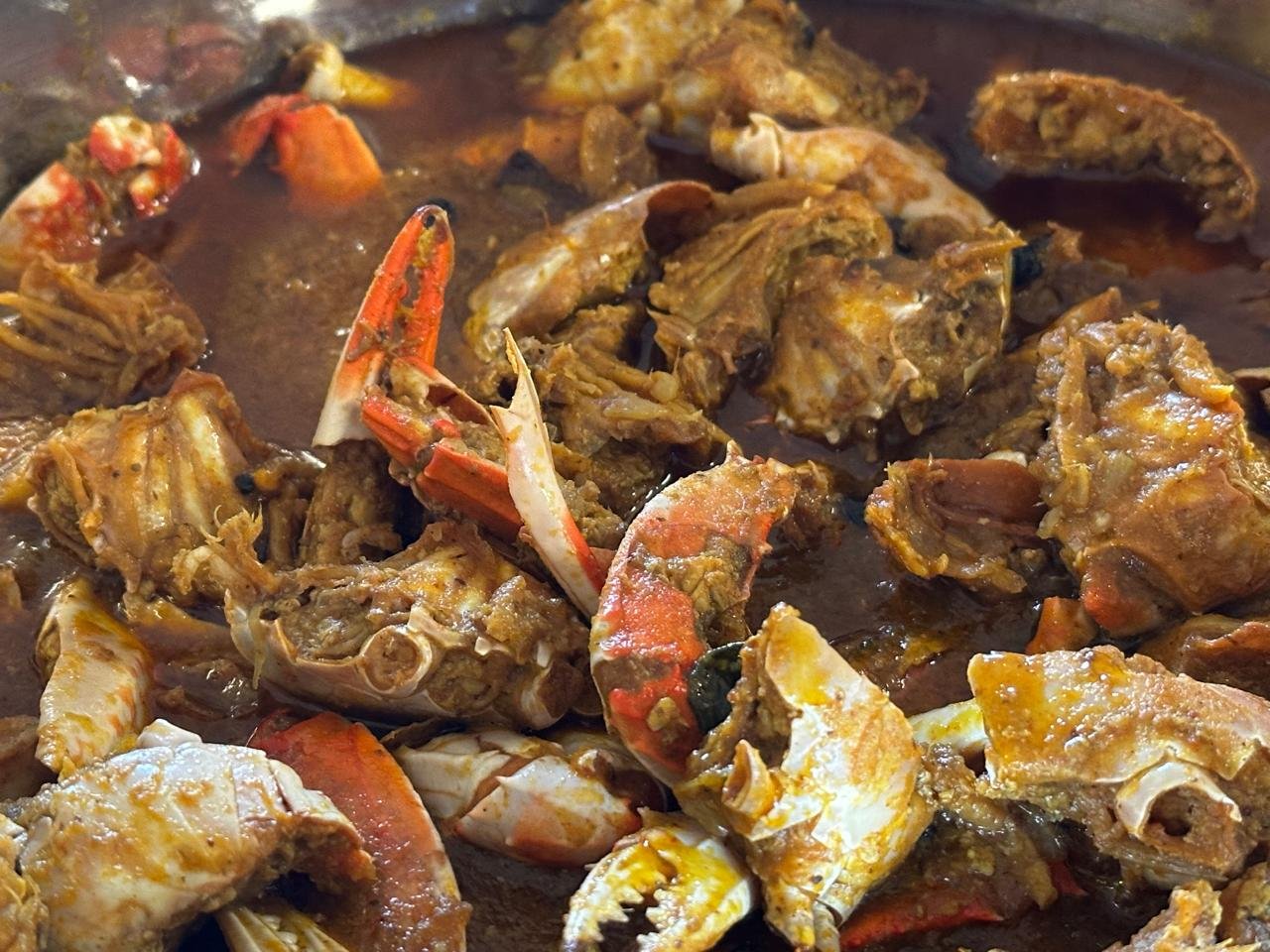 Traditional Odia cuisine served at Kila Dalijoda